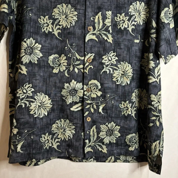 TOMMY BAHAMA Hawaiian Floral Print Short Sleeve Silk Button Up Aloha Shirt Large - Picture 6 of 14